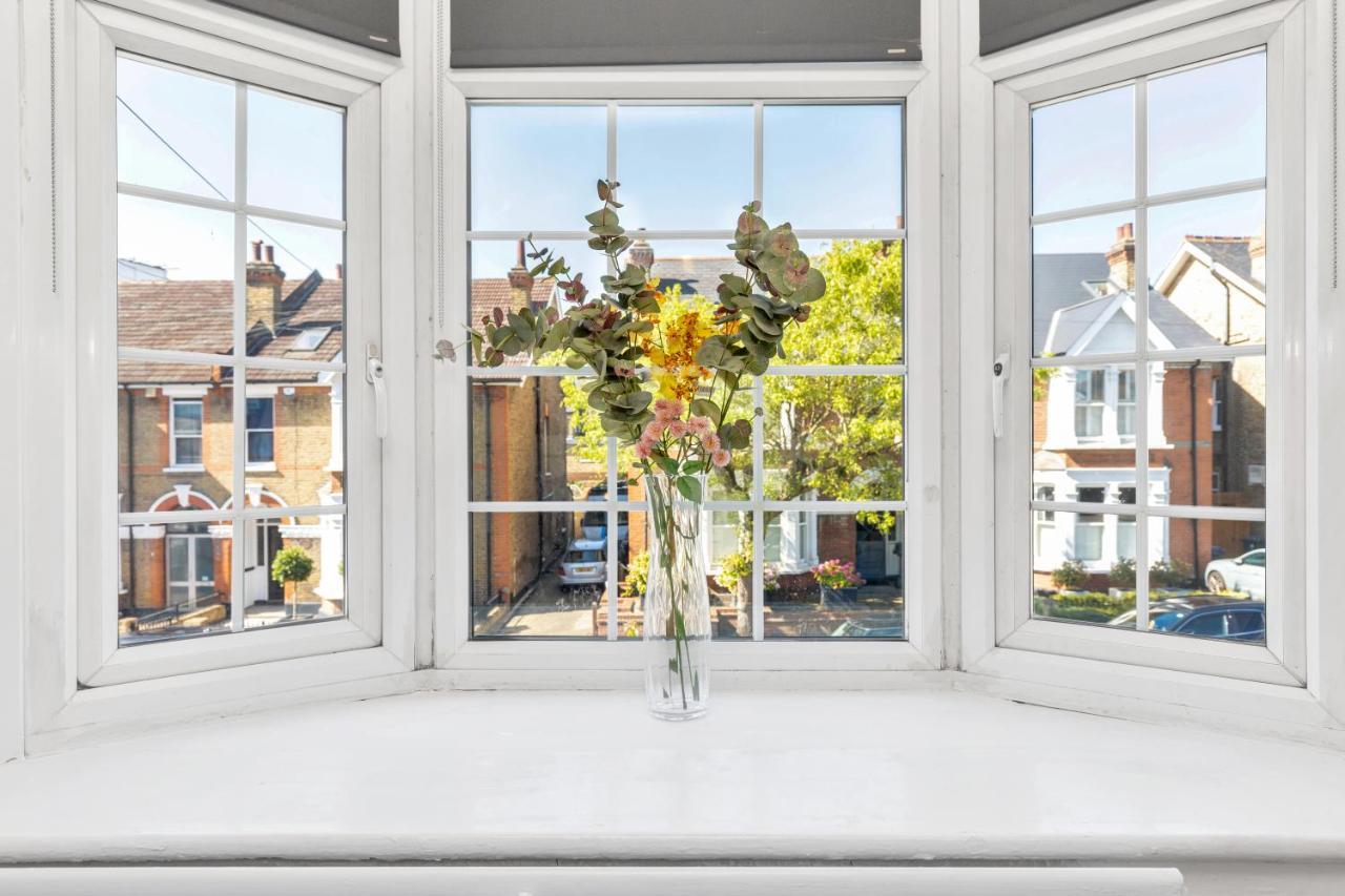 Modern Two Bedroom Apartment With Free Parking! London Luaran gambar