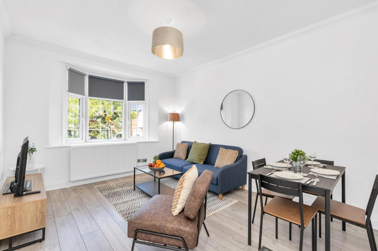 Modern Two Bedroom Apartment With Free Parking! London Luaran gambar