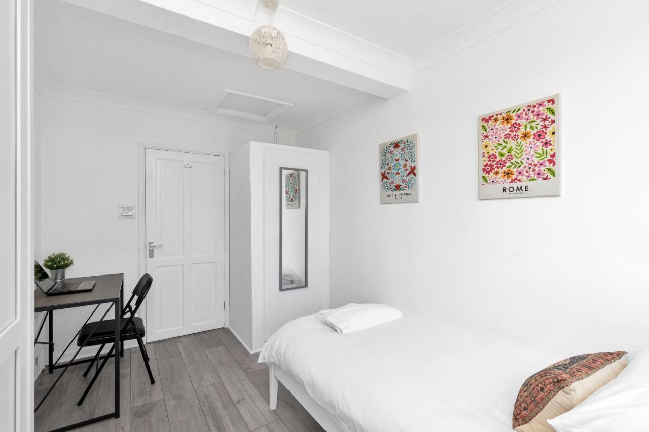 Modern Two Bedroom Apartment With Free Parking! London Luaran gambar